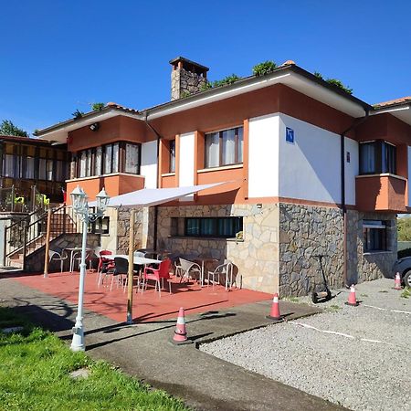Family House Gijon别墅 外观 照片
