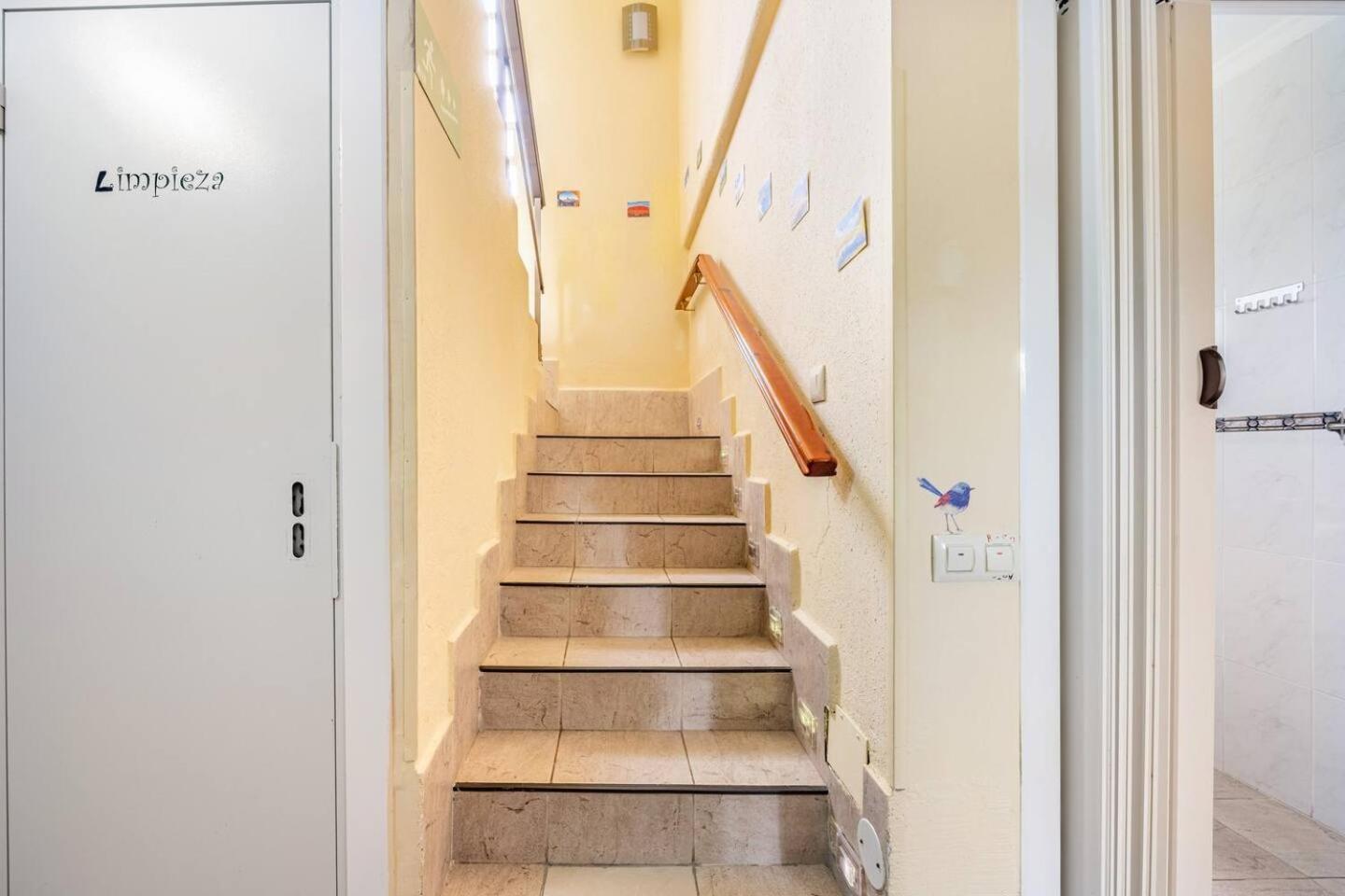Family House Gijon别墅 外观 照片