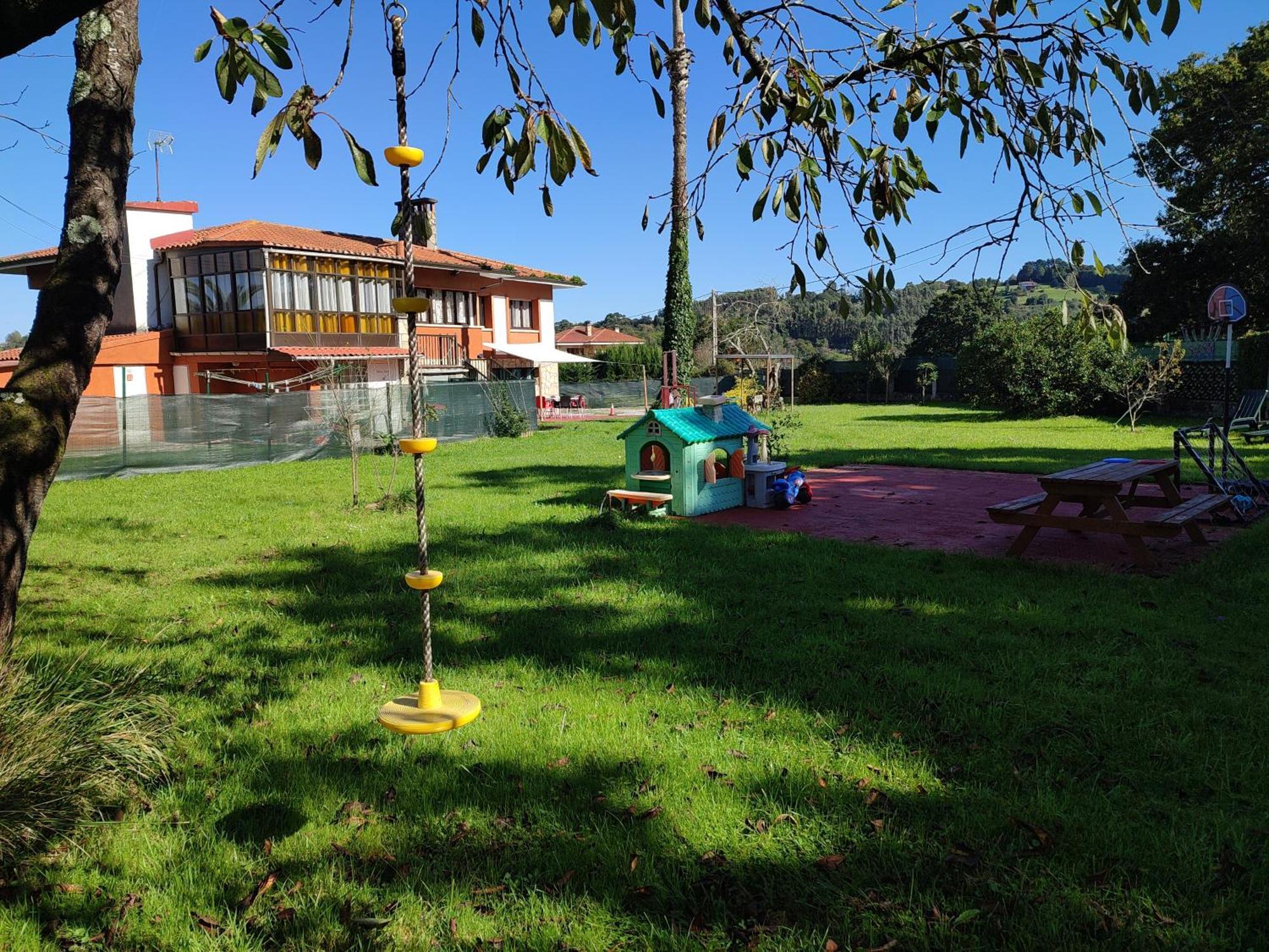 Family House Gijon别墅 外观 照片