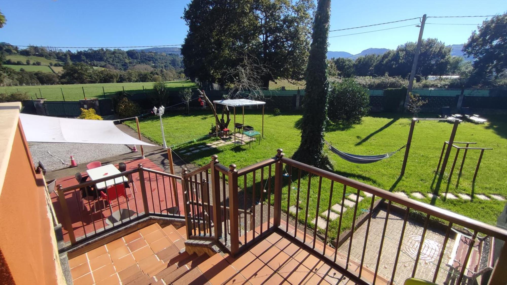 Family House Gijon别墅 外观 照片